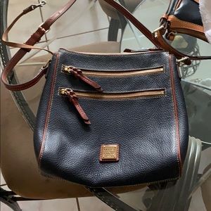 Dooney and bourke purse